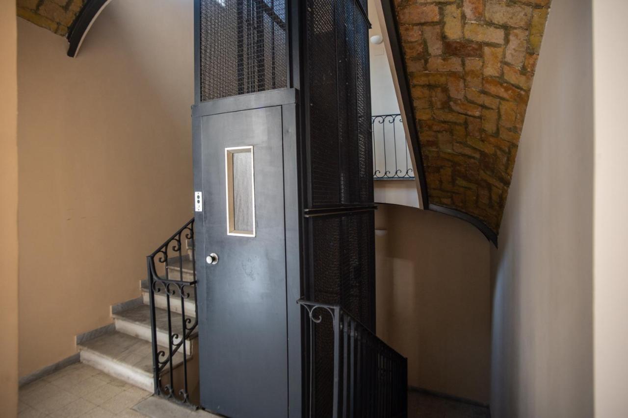 Newly Renovated Apartment By The Vatican Rome Luaran gambar